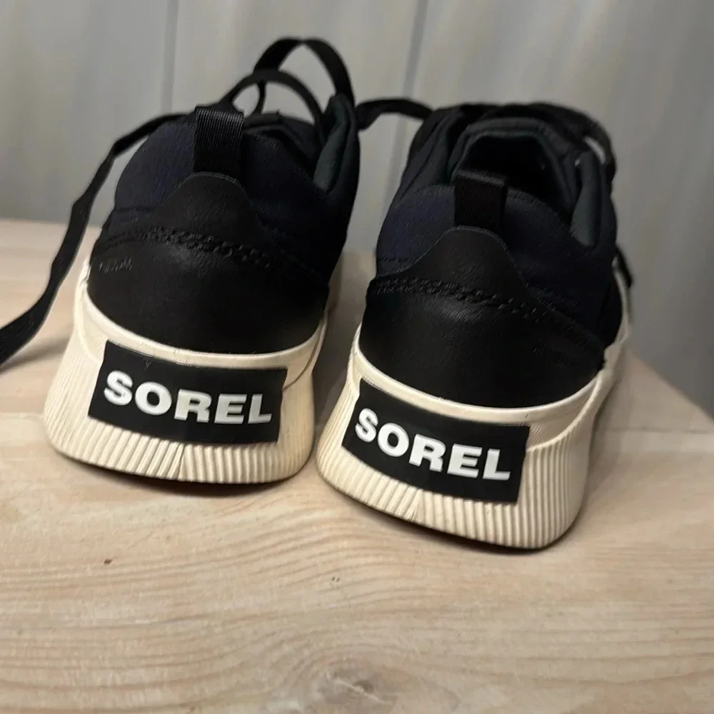 Sorel sneakers